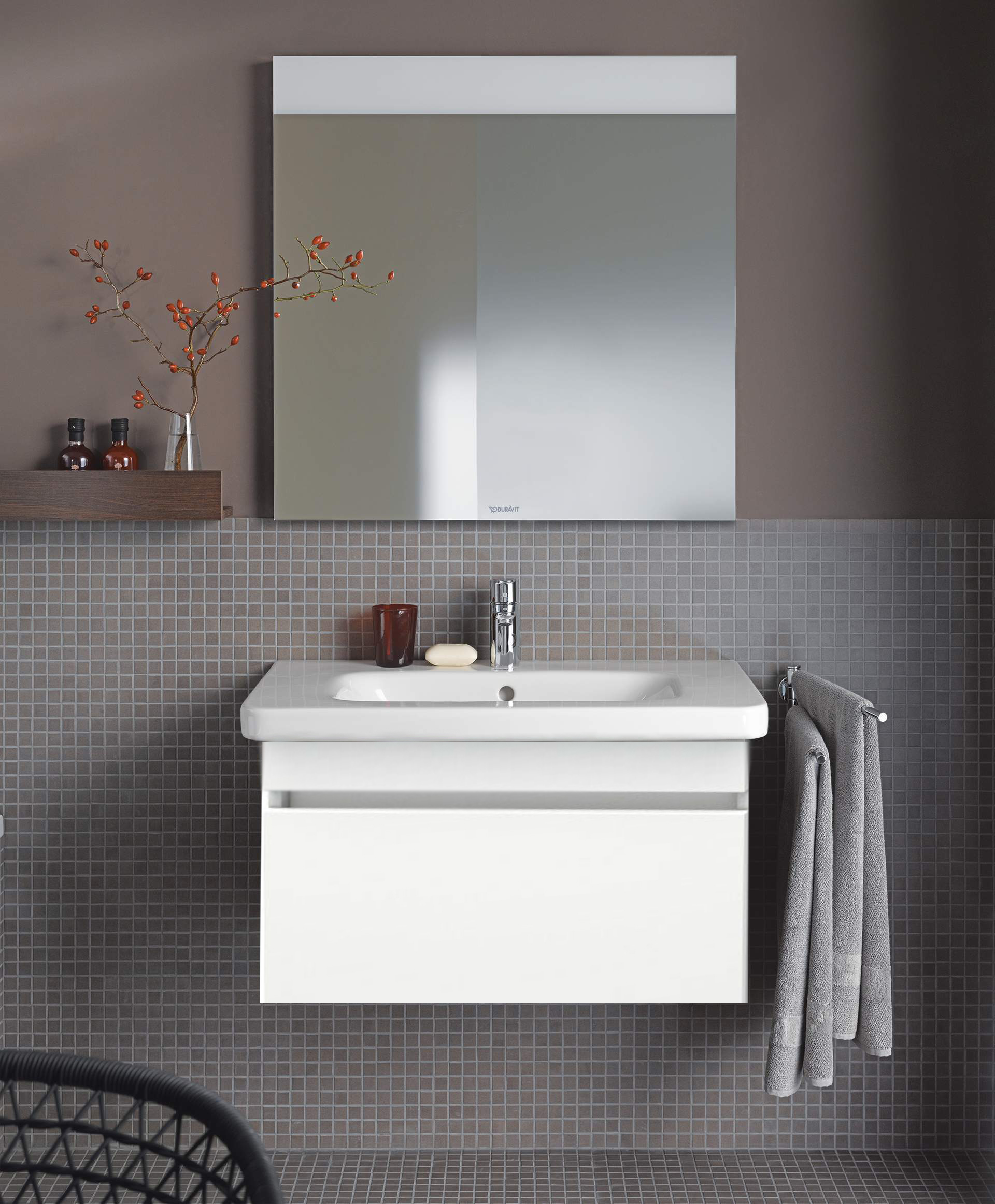 Тумба подвесная под раковину Duravit DuraStyle DS 6381 2222 белый глянец