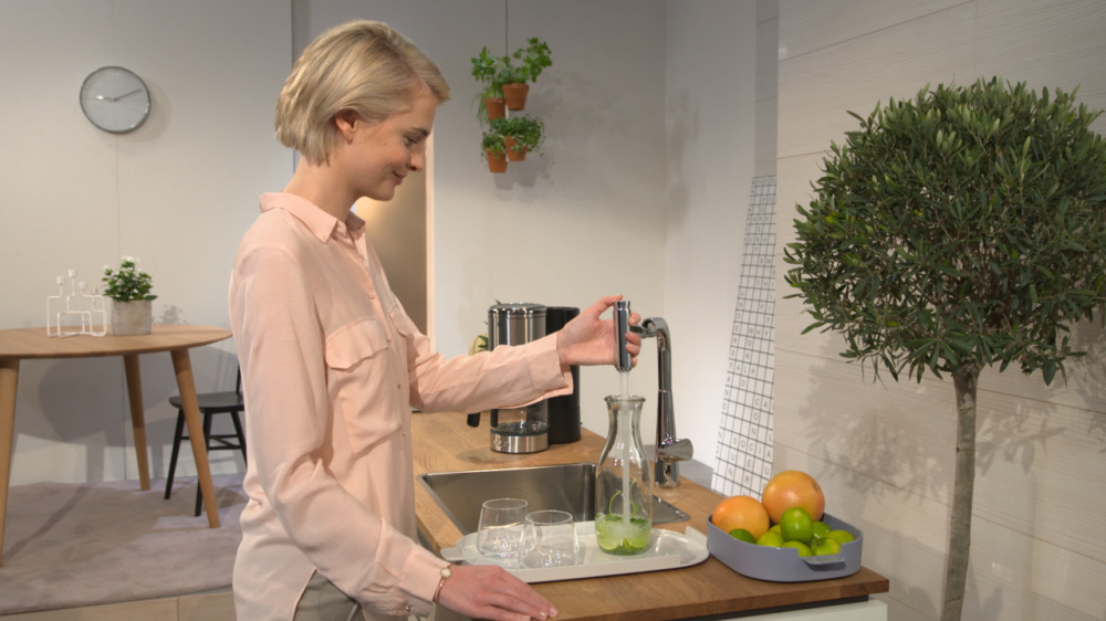Смеситель для кухни с выдвижным изливом Hansgrohe Talis Select S 72822000 Хром