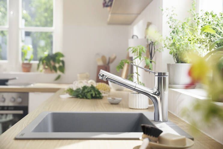 Смеситель однорычажный для кухнис выдвижным душем HANSGROHE ZESIS M33 2 JET 74810000 150 мм, c EcoSmart, хром