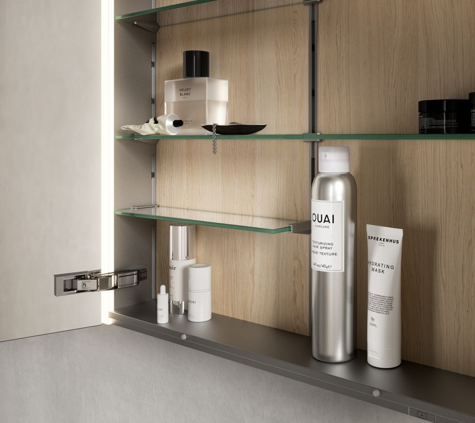 Зеркальный шкаф с подсветкой для встраиваемого монтажа KEUCO Somaris 14514 853100 115 мм х 1200 мм х 710 мм, с 3 поворотными дверцами, цвет корпуса под Светлый дуб