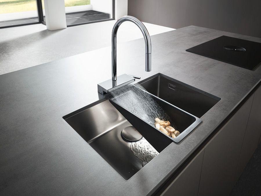 Кухонный смеситель с вытяжным душем Hansgrohe Aquno Select M81 73837000 хром