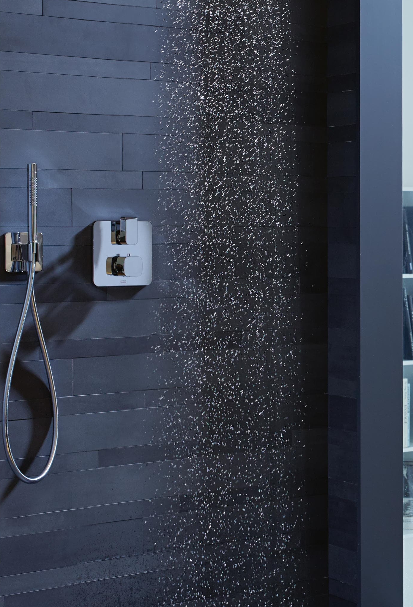 Шланговое подсоединение Hansgrohe Fixfit Porter E 26485000 со встроенным держателем ручного душа хром