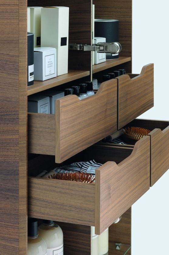 Шкаф высокий  Laufen   Alessi One   4.5804.2.097.630.1  170 см, цвет орех, зеркальная дверь, петли справа, подсветка,