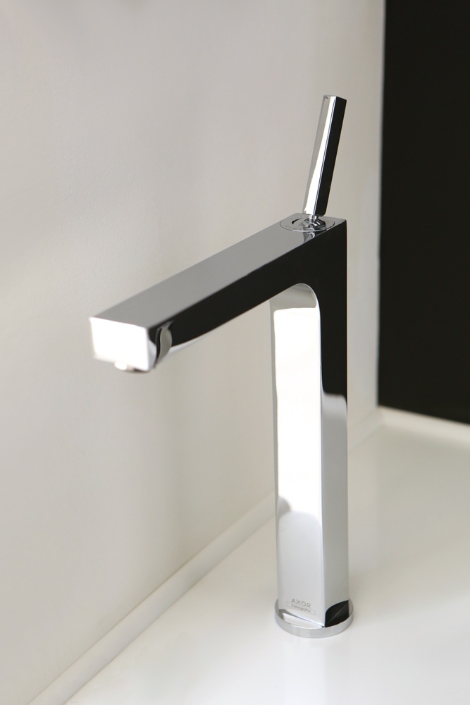 Смеситель для раковины AXOR Citterio 39031000 со сливным гарнитуром хром