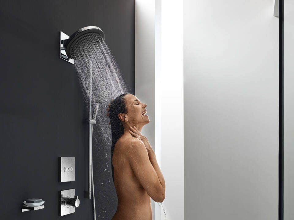 Душевая штанга для душа HANSGROHE Unica Croma 26506000 900 мм, без шланга, цвет Хром