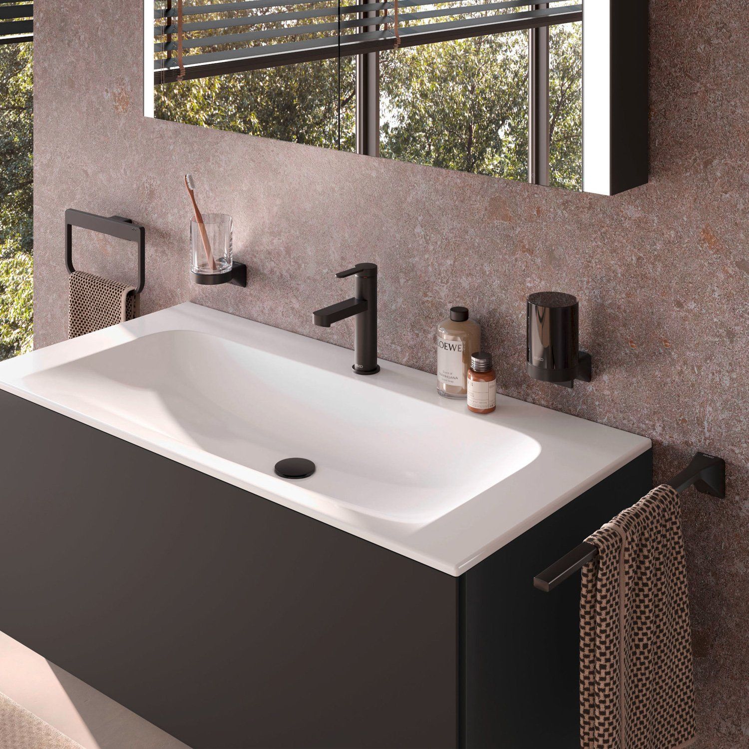 Дозатор жидкого мыла с хрустальной колбой KEUCO AVENO 14652 379000 с клеевым комплектом, цвет Чёрный матовый