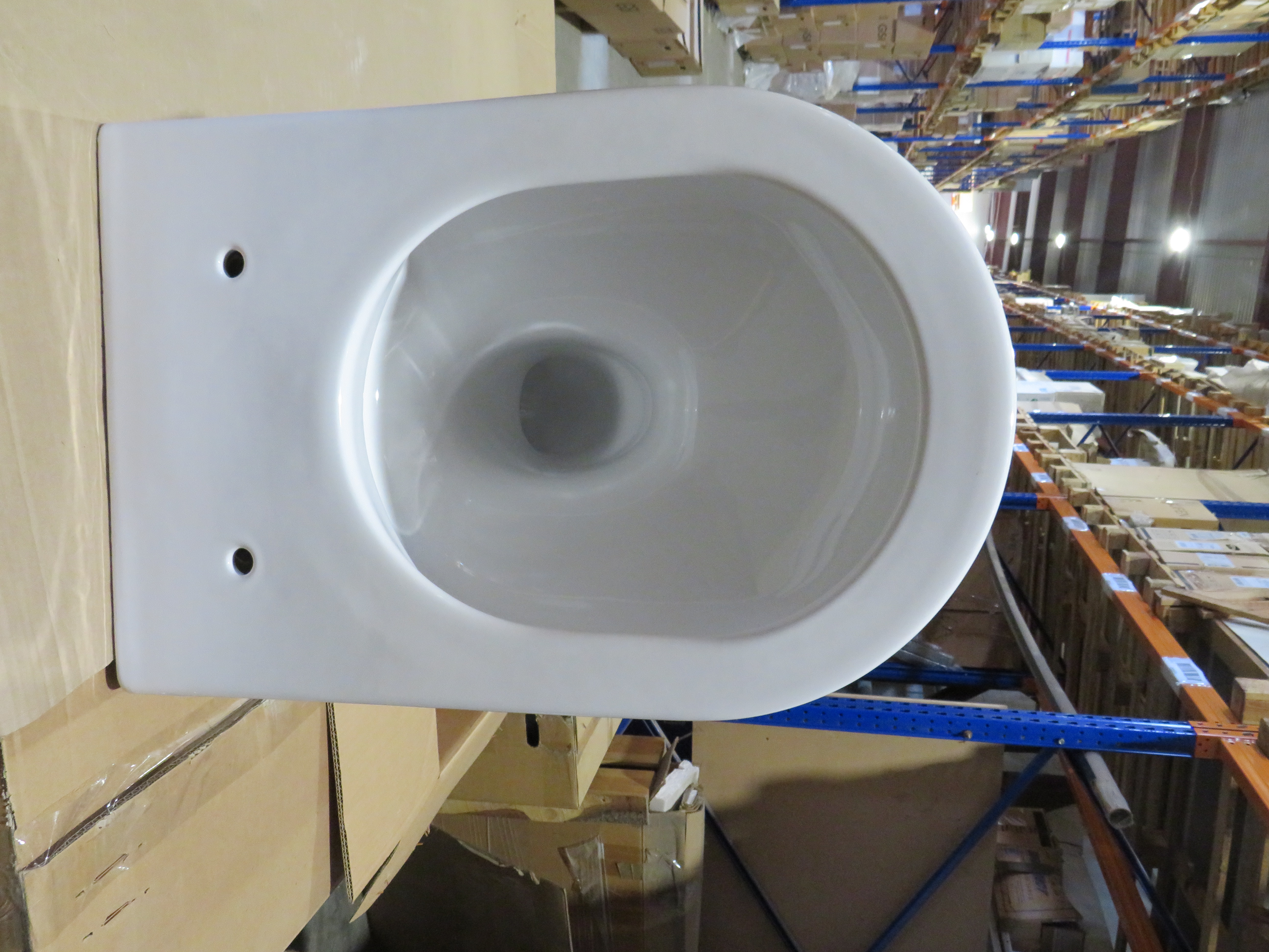 УЦЕНКА. Унитаз подвесной безободковый GSI PURA   881511_УЦ/4        550х360 мм, с Swirlflush, для крепежа FISR2, белый глянцевый / Дефект: наплыв эмали на пристенном краю и потертость на ободке