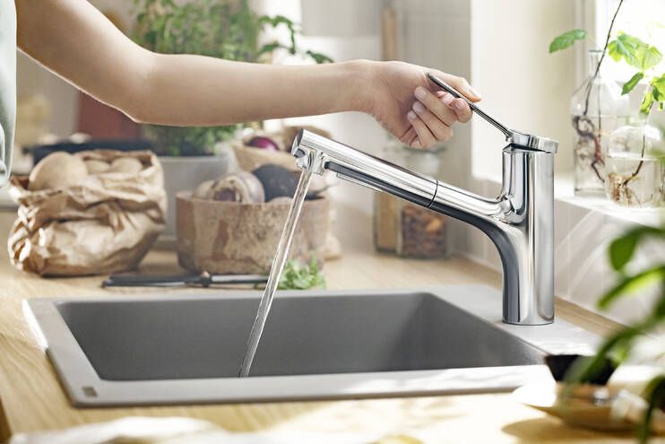 Смеситель однорычажный для кухнис выдвижным душем HANSGROHE ZESIS M33 2 JET 74810000 150 мм, c EcoSmart, хром