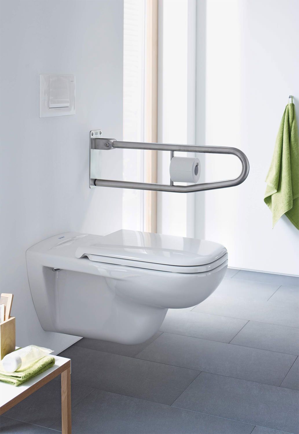 Подвесной унитаз Duravit D-Code 22280900002 70 см для инвалидов