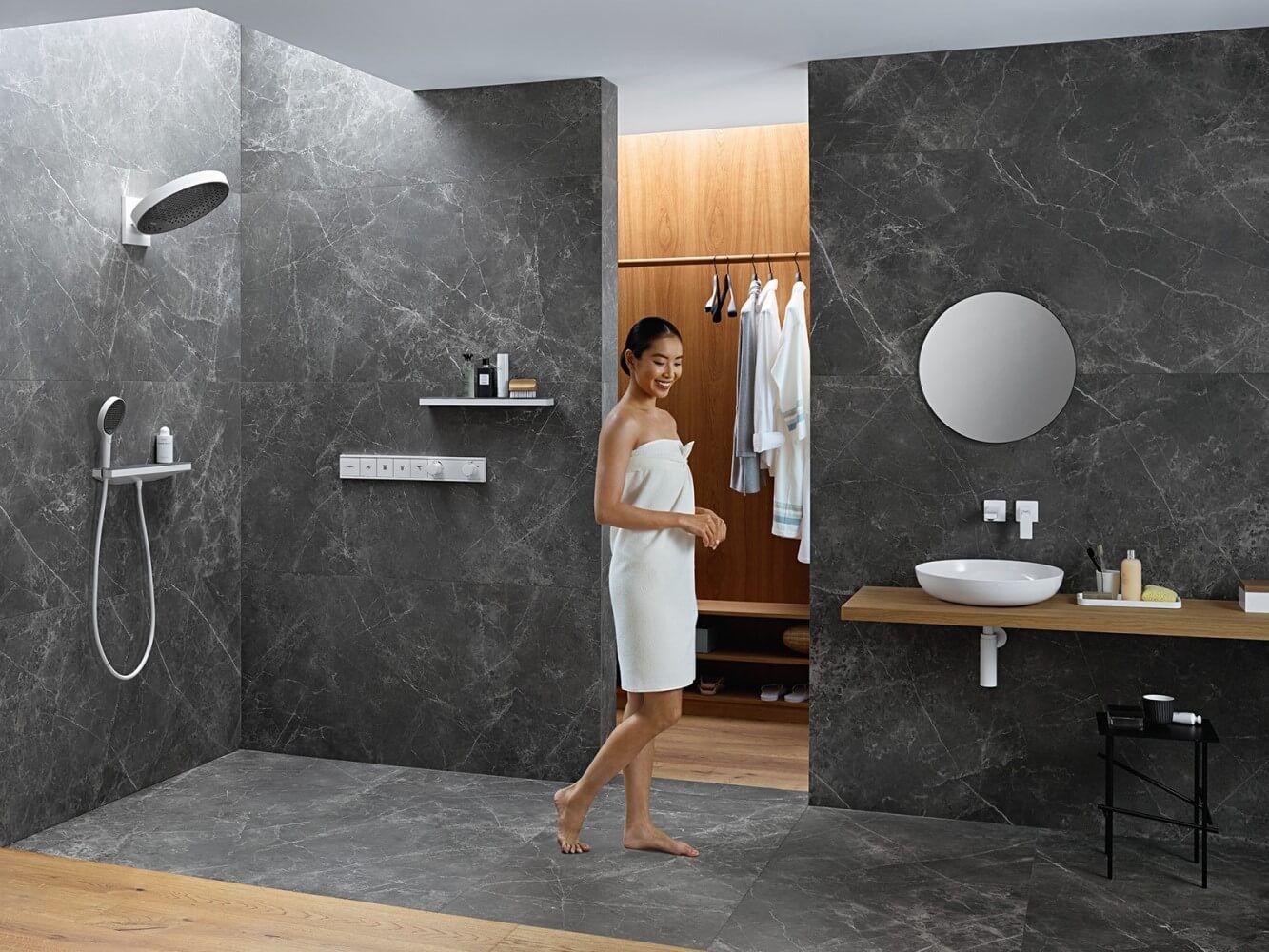 Верхний душ Hansgrohe Rainfinity 250 3jet 26233700 EcoSmart с настенным кронштейном, белый матовый
