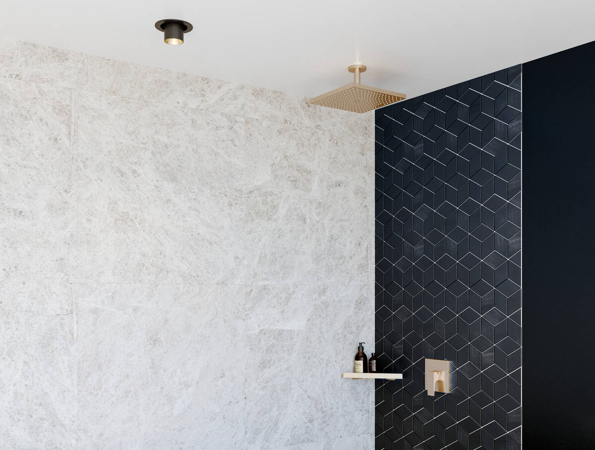 Наружная часть смесителя для душа однорычажный Hansgrohe Metropol 32565990 полированное золото