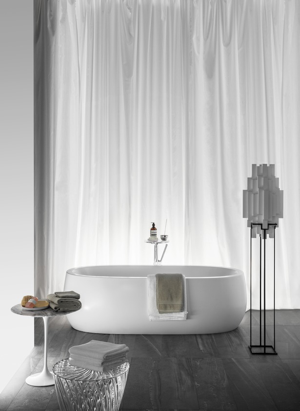 Свободностоящая овальная  ванна  Laufen  Alessi One  2.4597.2.000.000.1, 183 x 87см, из материала  Sentec,  с подъемным механизмом, белая