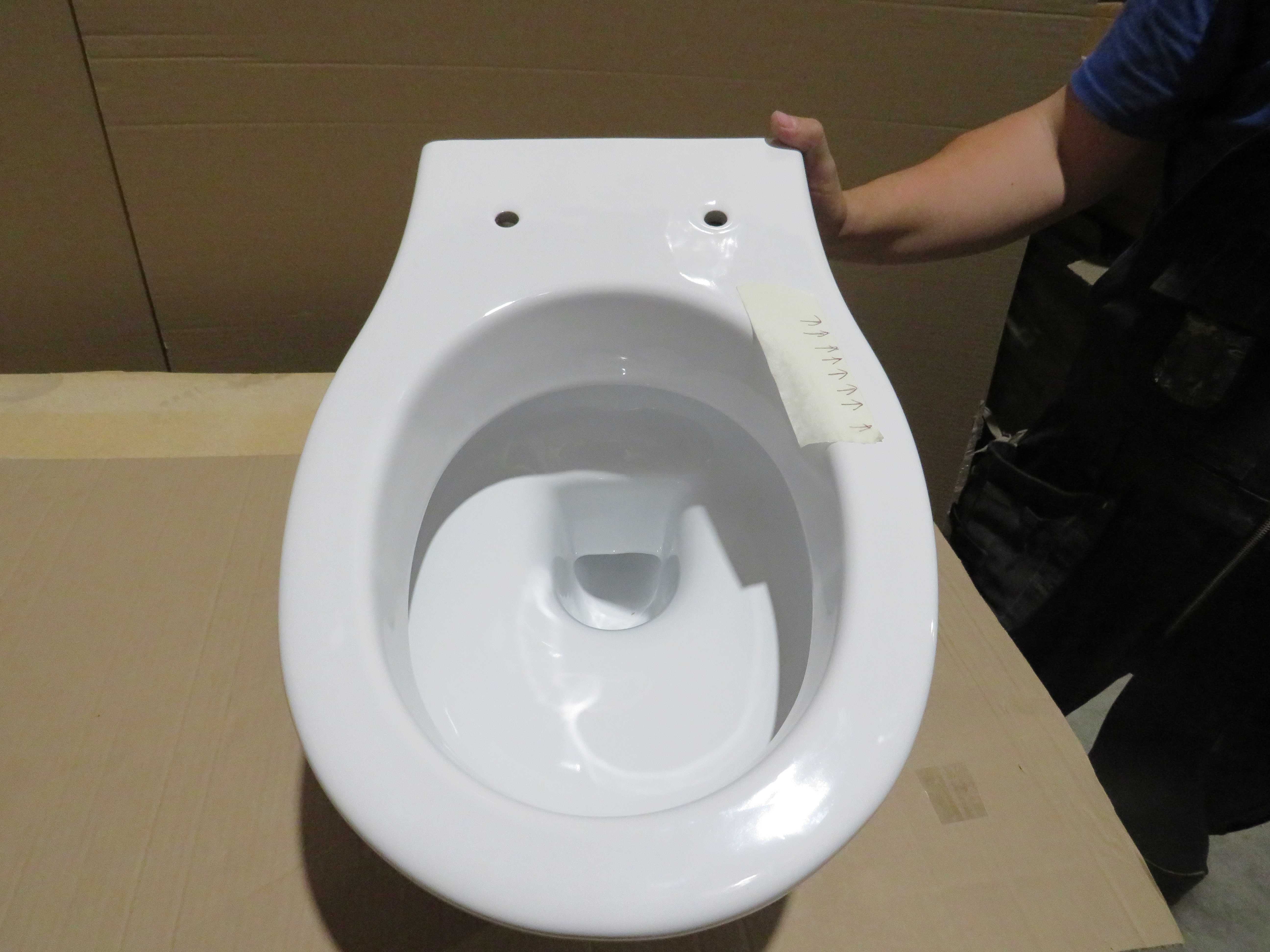 УЦЕНКА. Унитаз подвесной GSI CLASSIC   871211_УЦ/2     550 х370 мм, белый глянцевый / Дефект: несколько "уколов" в эмали на ободке