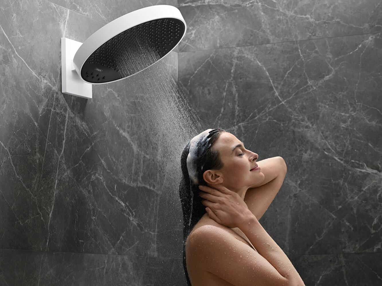 Верхний душ Hansgrohe Rainfinity 250 3jet 26233000 EcoSmart с настенным кронштейном, хром