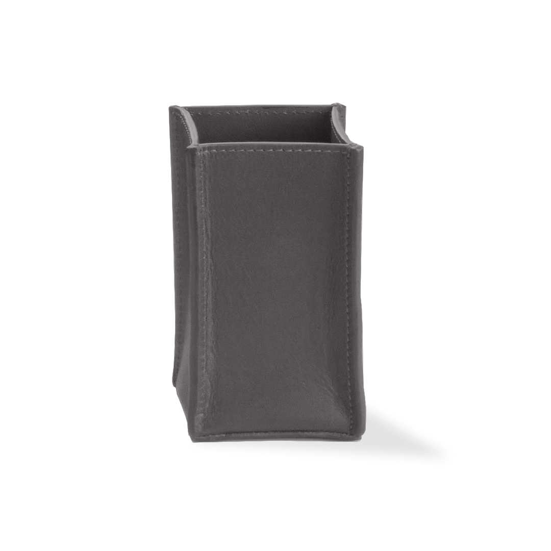 Контейнер-стакан  DECOR WALTHER  NAPPA KOE   0938293    12,5 X 6,5 X 6,5 см, с внутренним акриловым контейнером, натуральная кожа, цвет  дымчато-серый Smoke Grey