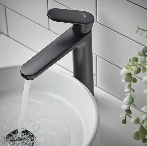 Однорычажный смеситель для раковины Hansgrohe Vernis Blend 71582670 ComfortZone 190, без сливного гарнитура, цвет Чёрный матовый