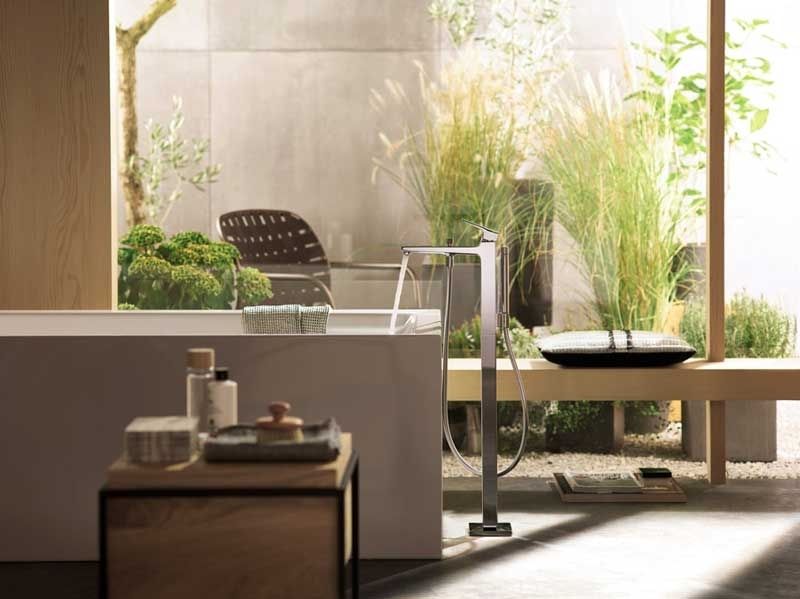 Смеситель для ванны напольный однорычажный Hansgrohe Metropol 32532990 полированное золото