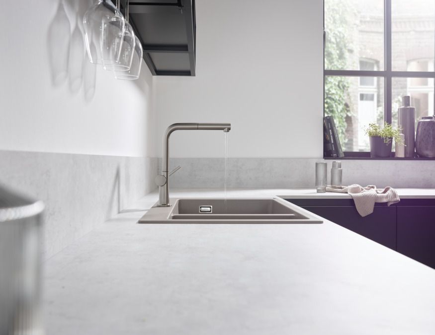Кухонный смеситель однорычажный с вытяжным изливом Hansgrohe Talis M54 72809000 хром