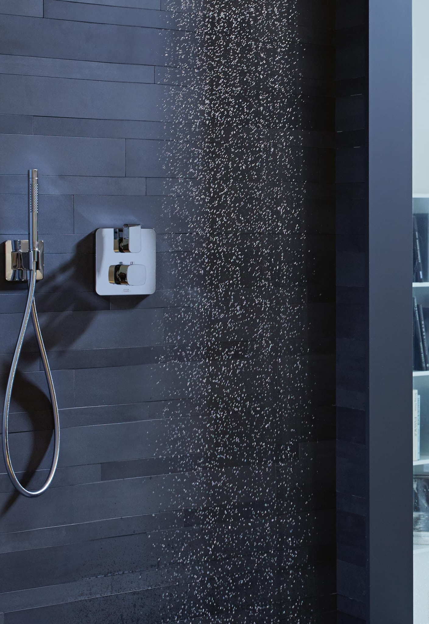 Шланговое подсоединение AXOR Urquiola 11626000 Porter Unit с держателем для душа хром