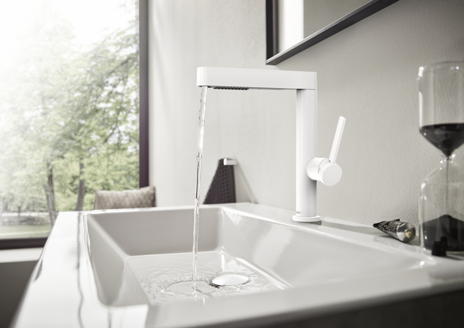 Смеситель для раковины однорычажный HANSGROHE Finoris 76063700 230 мм, с вытяжным душем 2jet, со сливным клапаном Push-Open, белый матовый
