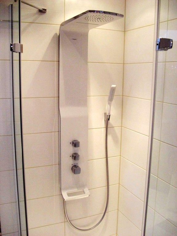 Душевая панель Hansgrohe Raindance Lift 27008400 белый/хром
