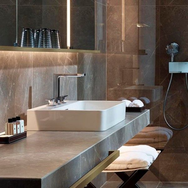 Смеситель для раковины на 3 отверстия с донным клапаном Hansgrohe Metropol 32514000 Хром
