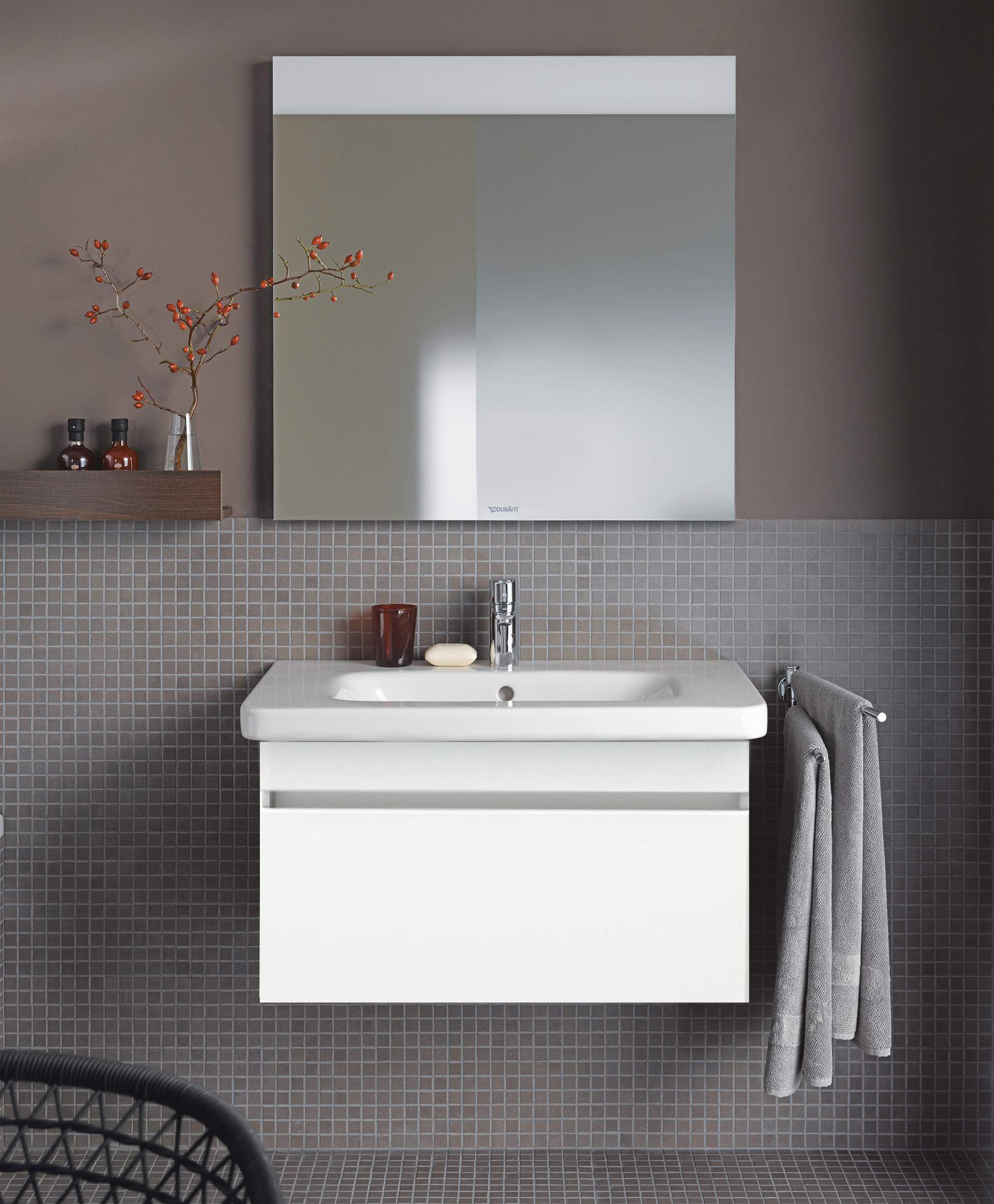 Тумба подвесная под раковину Duravit DuraStyle DS638201818 белый матовый