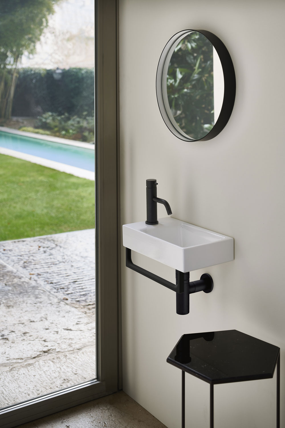 Раковина накладная/подвесная GSI NUBES 9636011 400 мм х 230 мм, без отверстия под смеситель, без перелива, с площадкой справа/слева, белая глянцевая