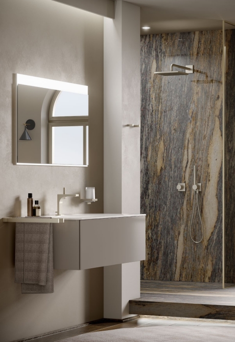 Держатель для верхнего душа настенный Keuco 53088 010302 с квадратным отражателем хром