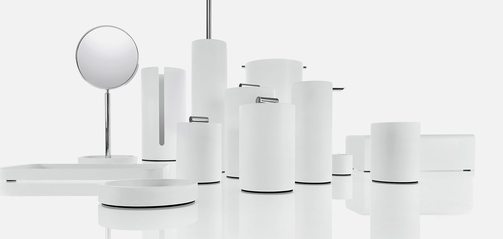 Стойка напольная с ершиком, держателем туалетной бумаги  DECOR WALTHER  STONE SBK    0973554   150х140х755 мм, белый матовый/хром