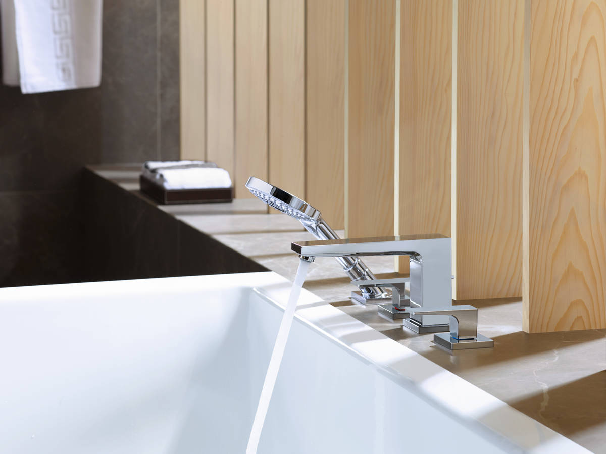Смеситель на борт ванны на 4 отверстия Hansgrohe Metropol 32552000 Хром