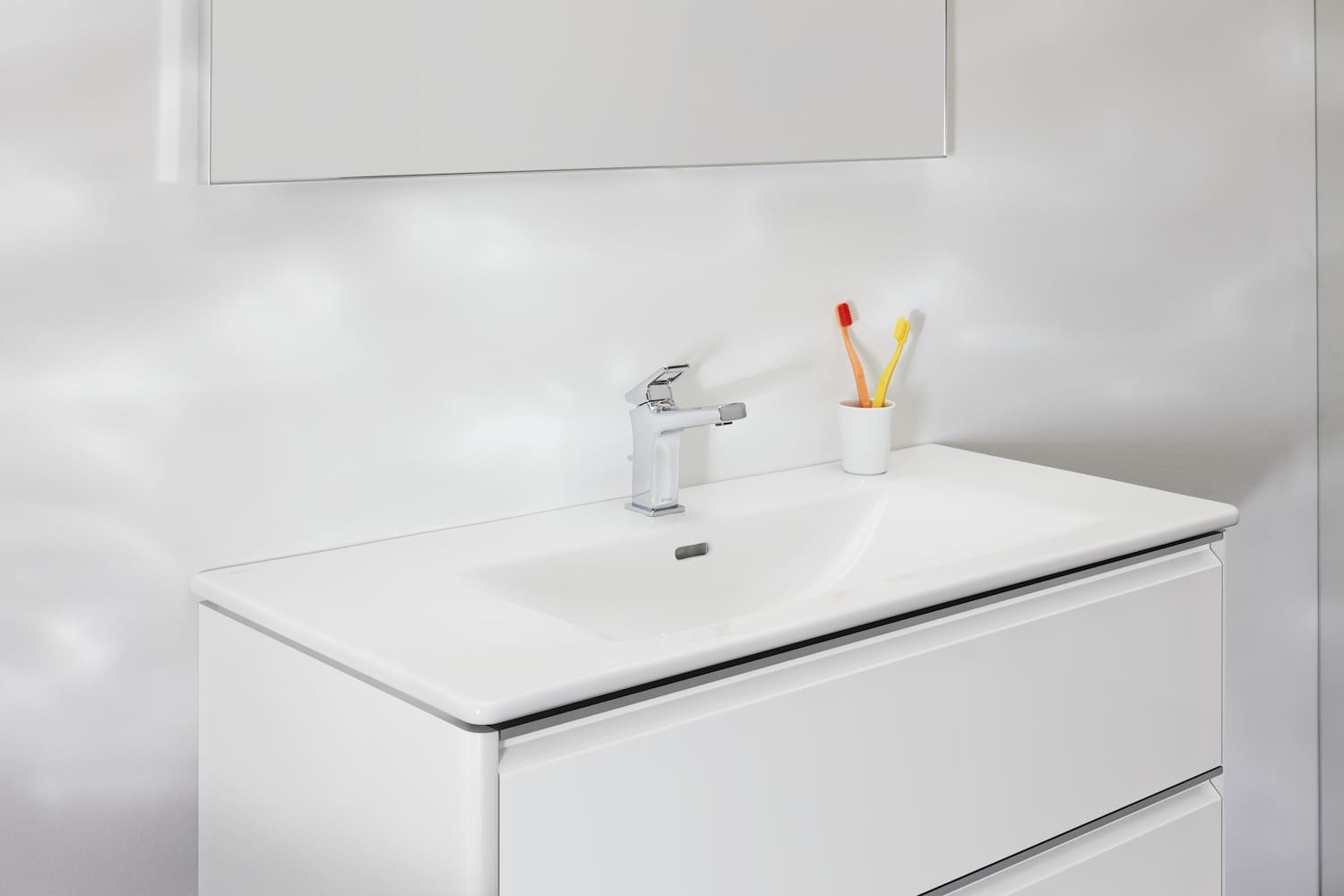 Тумба с раковиной  Laufen   Palace ПЭК   8.6170.2.260.104.1  60 см,  белый матовый, 2 ящика, ручки черный алюминий