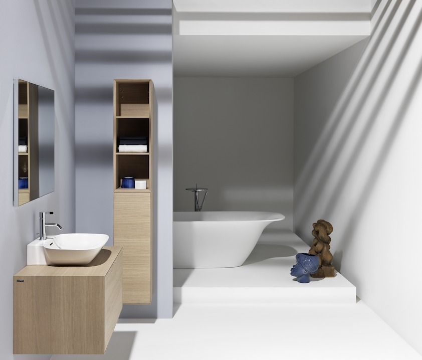 Средний шкаф-пенал подвесной Laufen Boutique 4.0915.1.150.250.1 90 см, 2 полки, дверца слева или справа, светлый дуб