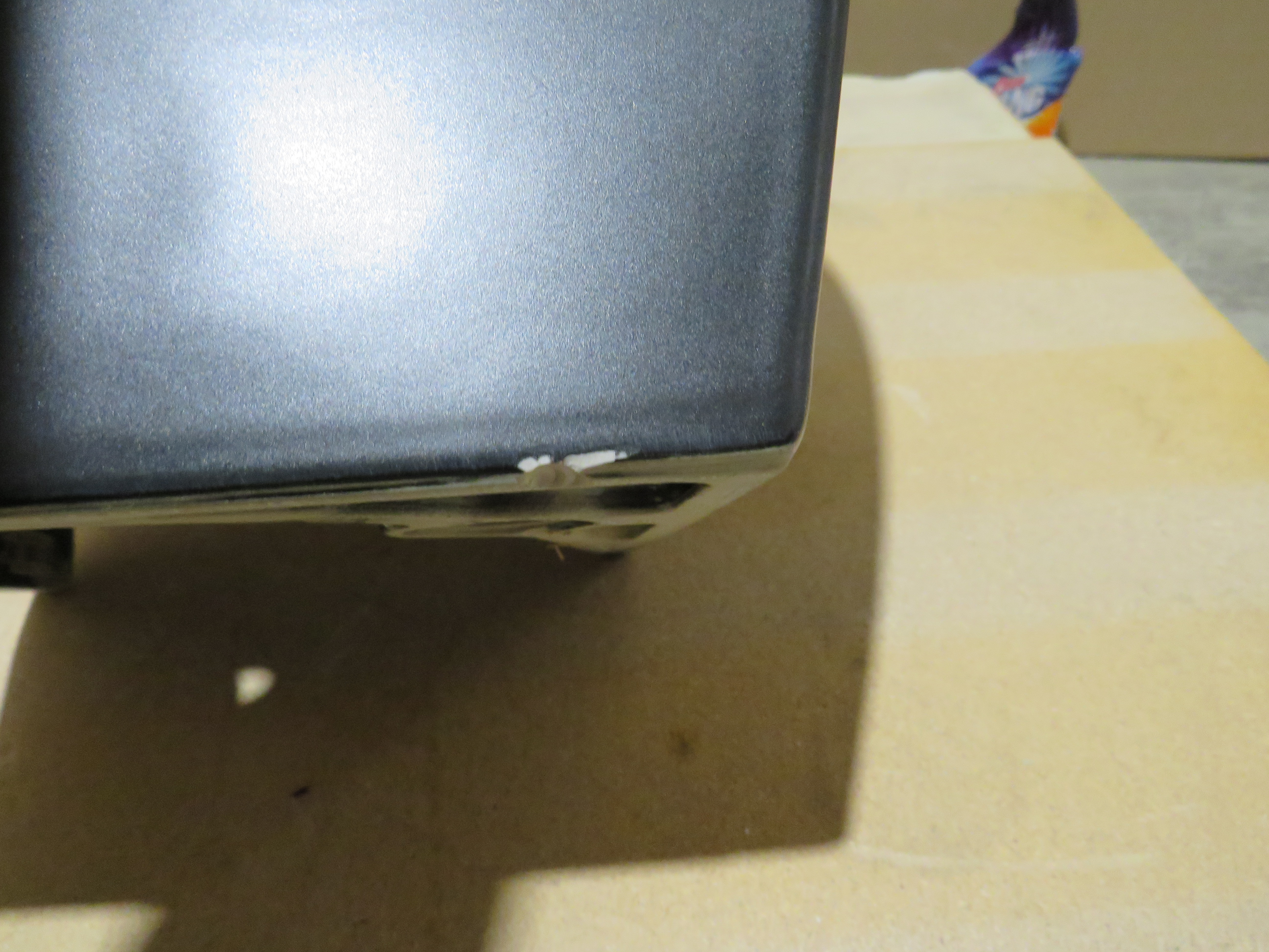 УЦЕНКА, Унитаз подвесной GSI MODO   981626_УЦ/1     Swirlflush, для крепежа FISR2, чёрный матовый Ardesia. /Дефект: небольшой скол керамики и глазури