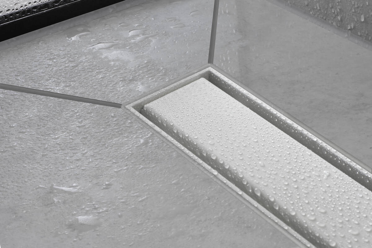 Внешняя часть линейного слива для душа HANSGROHE RainDrain Match 56036700 600 мм, c регулировкой по высоте, матовый белый