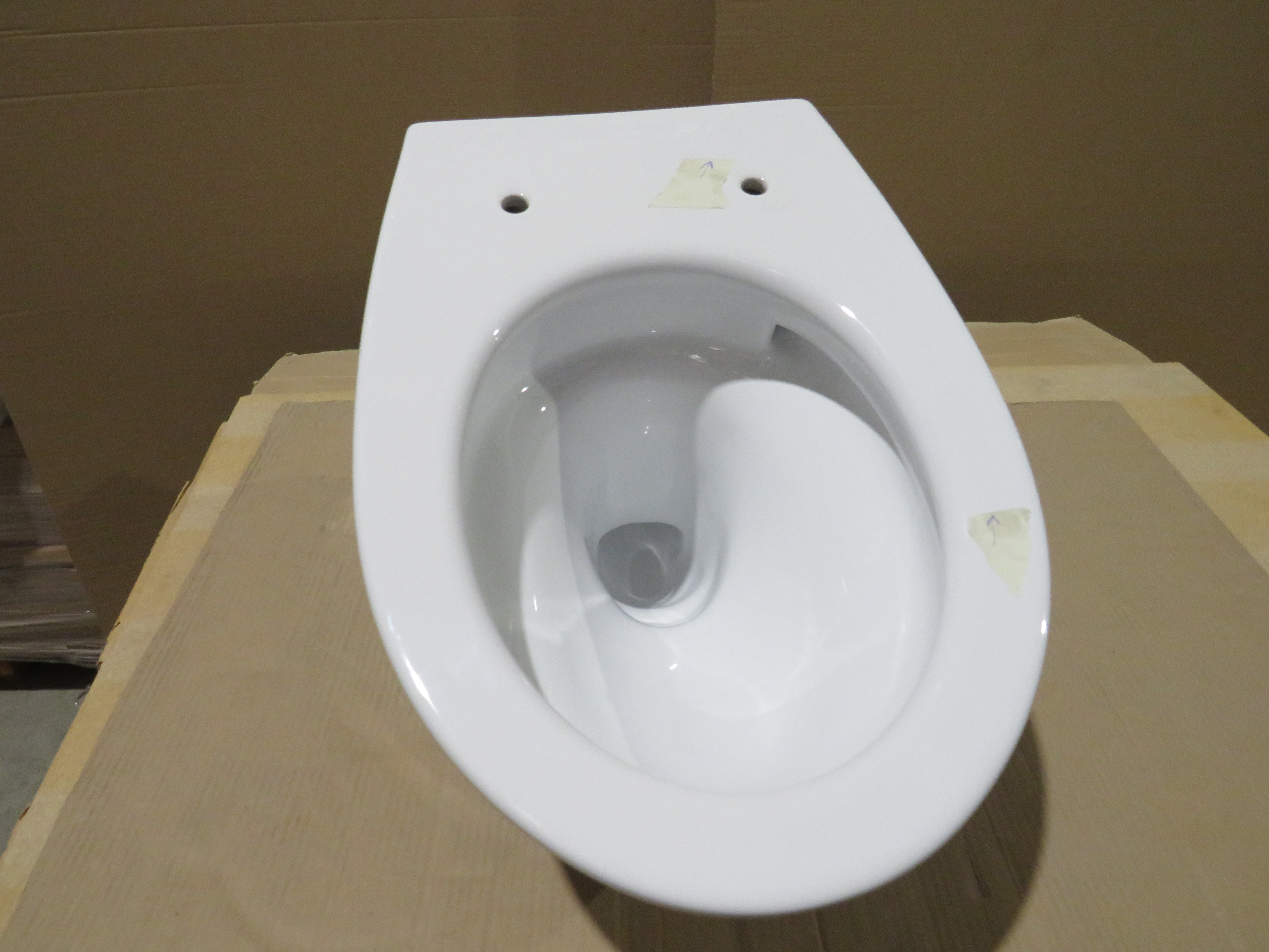 УЦЕНКА. Унитаз подвесной безободковый GSI MODO  981611_УЦ/15   520 мм х 370 мм, белый глянцевый / Дефект:  Уколы в эмали.