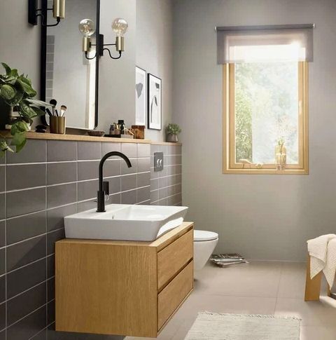 Однорычажный смеситель для раковины HANSGROHE REBRIS E 72576670 210 мм, с повортным изливом, с донным клапаном, чёрный матовый