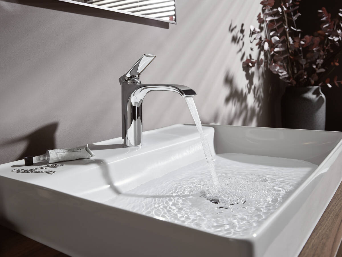 Смеситель для раковины HANSGROHE Vivenis 75022670 110 мм, без сливного набора, чёрный матовый