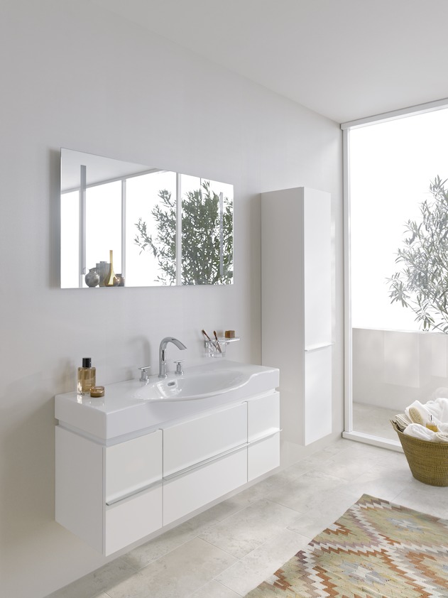 Шкаф-пенал высокий  Laufen   Case for Palace    4.0202.1.075.475.1  165 см, 1 дверь, петли слева, белый глянцевый