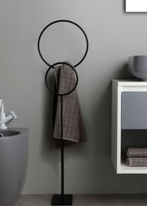 Полотенцедержатель кольцевой напольный двойной BERTOCCI MOON 147 0374 0800 1100 мм, чёрный матовый