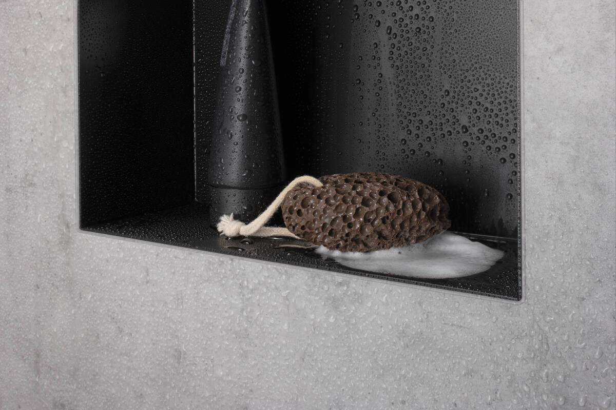 Настенный короб HANSGROHE XtraStoris Minimalistic 56073670 с открытой рамой 300 мм х 300 мм х 100 мм, матовый чёрный