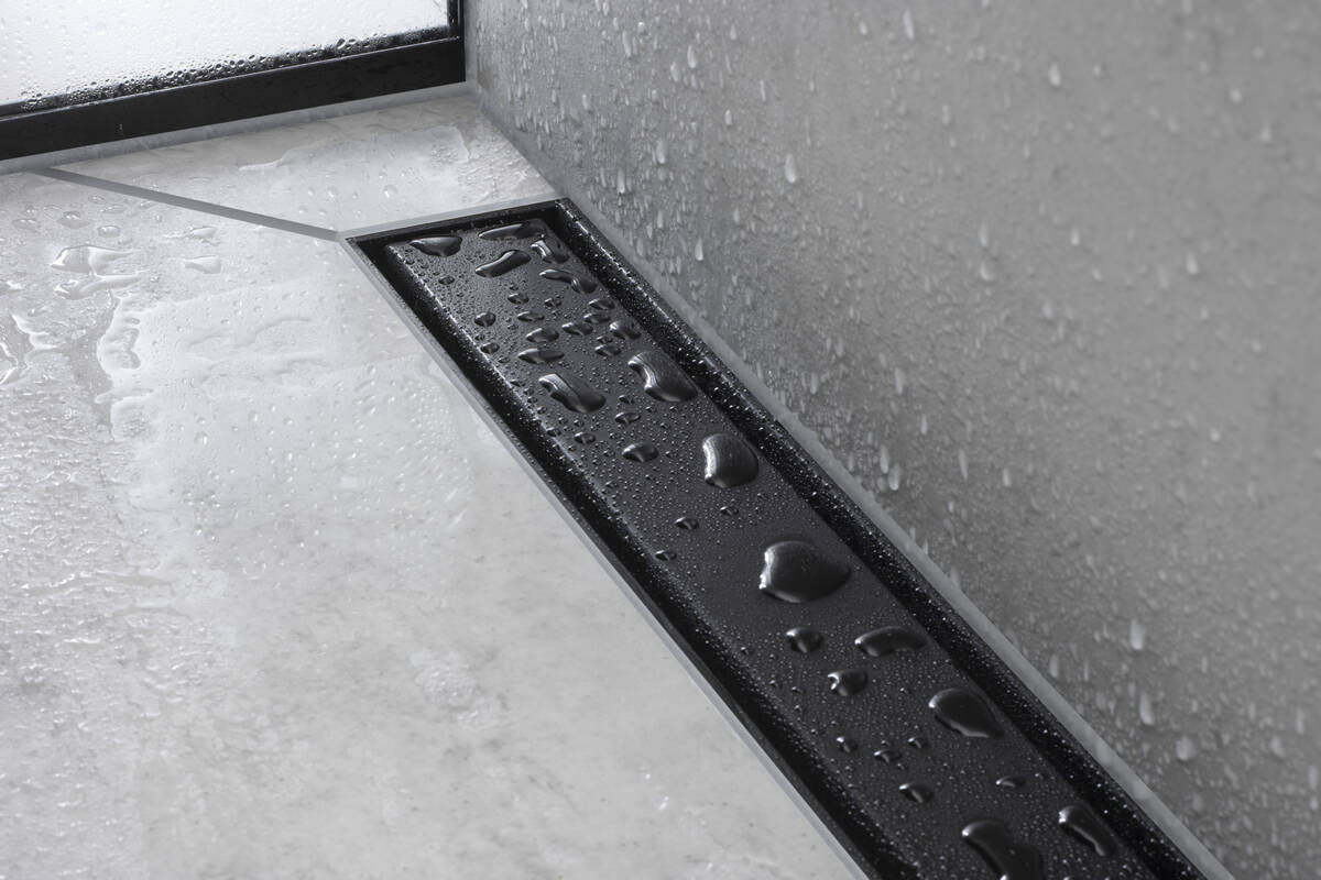 Внешняя часть линейного слива для душа HANSGROHE RainDrain Match 56036670 600 мм, c регулировкой по высоте, матовый чёрный