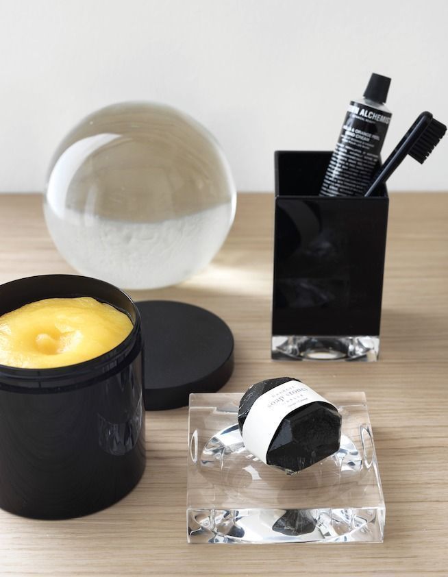 Стакан для зубных щеток Kartell by Laufen   3.8233.0.091.000.1   пластик, цвет плотный черный 