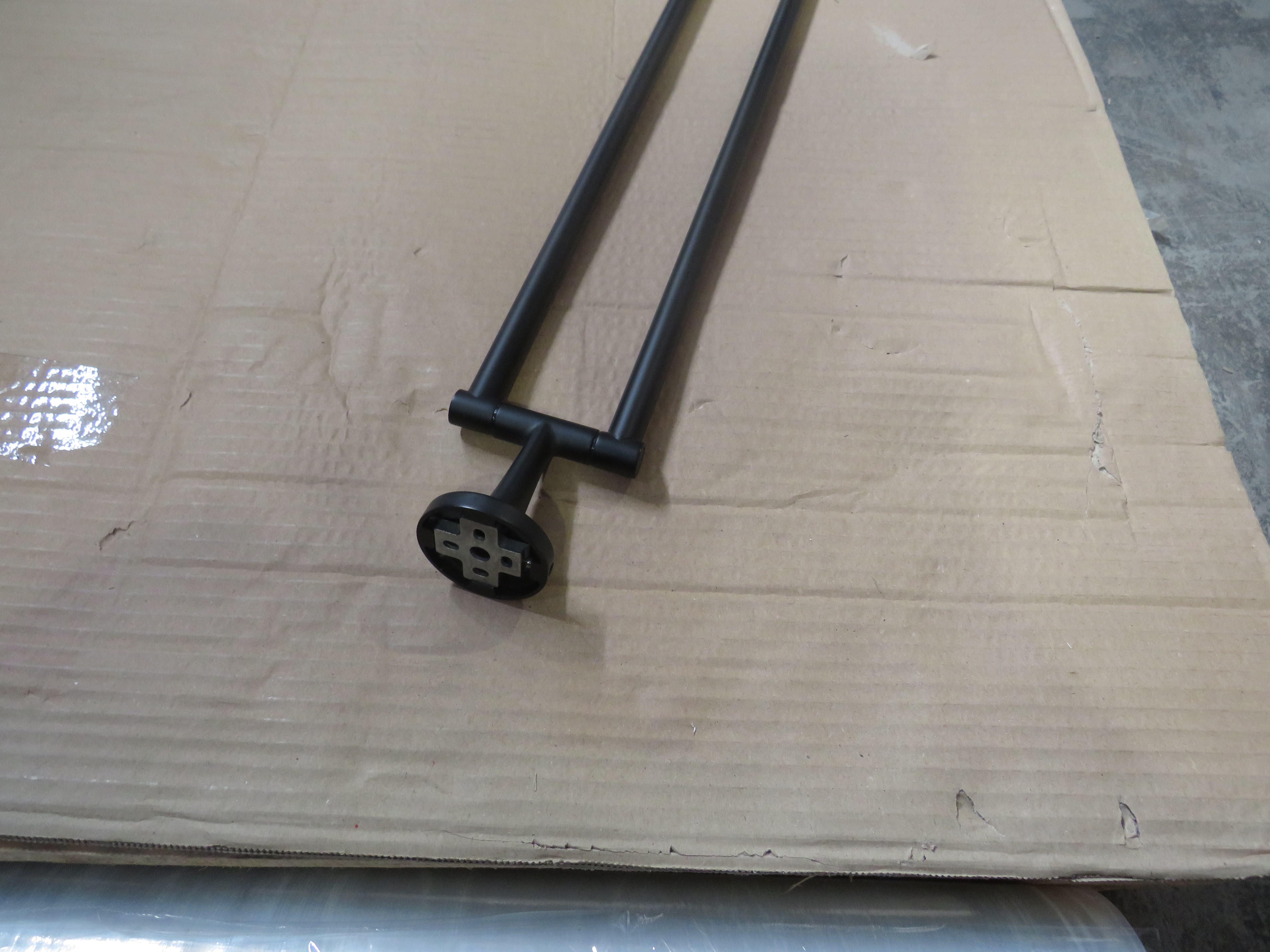 УЦЕНКА, Двойной полотенцедержатель Duravit Starck T  0099414600_УЦ   черный / Изделие с выставки. Потертостей нет. Состояние отличное.