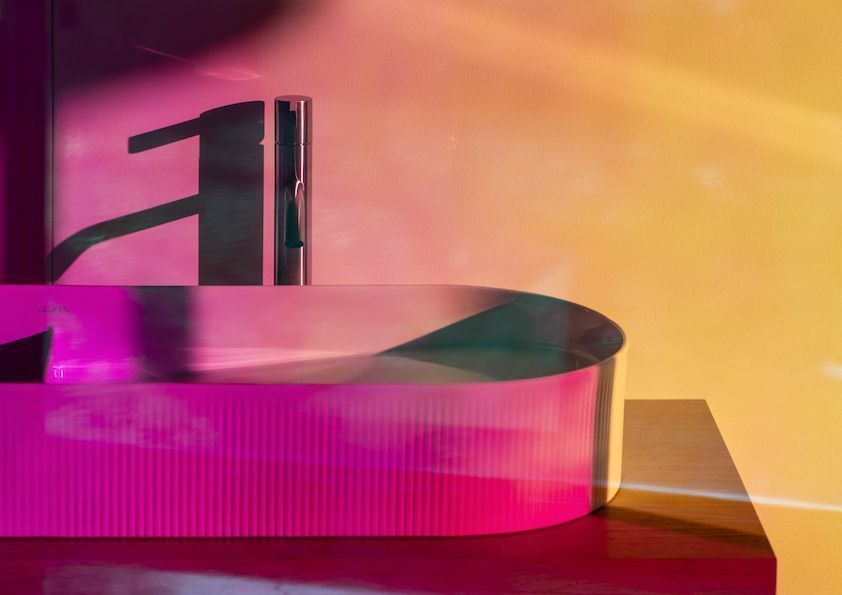 Тумба подвесная под раковину Laufen Boutique 4.0905.3.150.251.1 120 см, 1 ящик с отверстием по центру, тёмный дуб