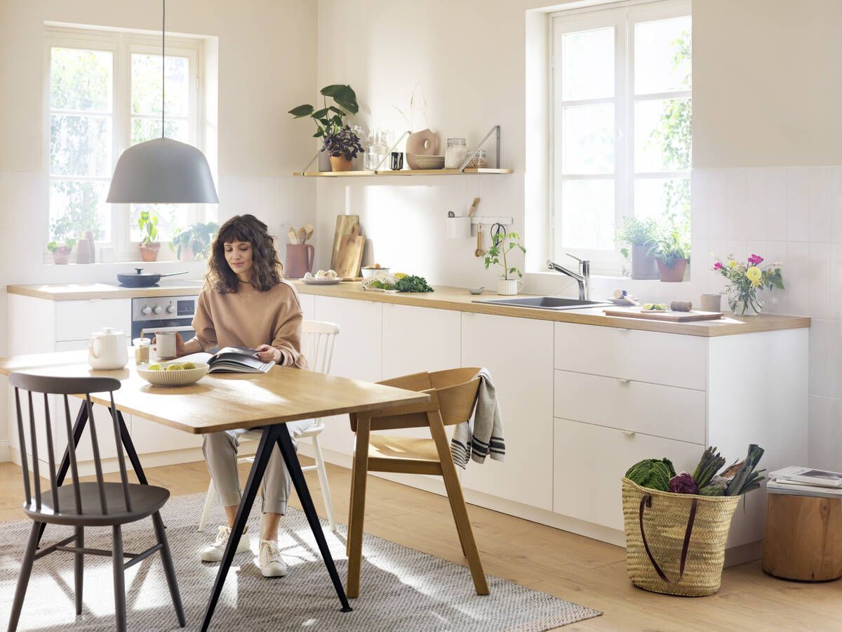 Смеситель однорычажный для кухнис выдвижным душем HANSGROHE ZESIS M33 2 JET 74810000 150 мм, c EcoSmart, хром