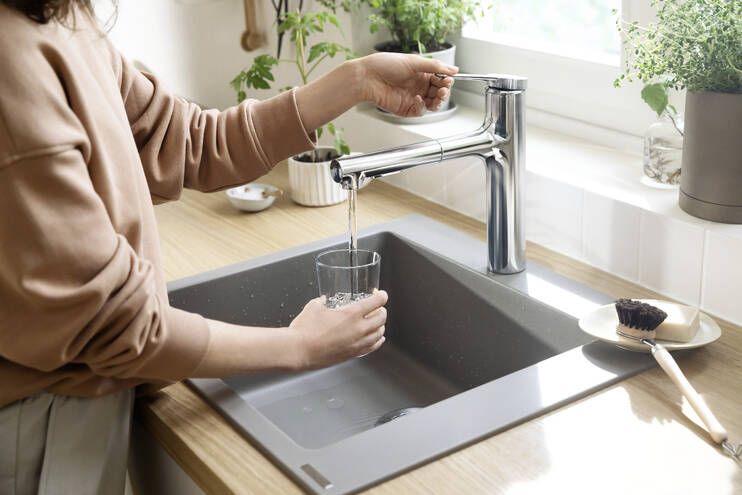 Смеситель однорычажный для кухни с вытяжным душем HANSGROHE ZESIS M33 2 JET 74804800 160 мм, с sBox lite, под сталь