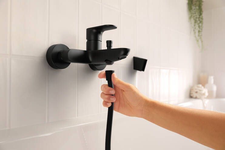Однорычажный смеситель для ванны HANSGROHE REBRIS S 72440670 Чёрный матовый