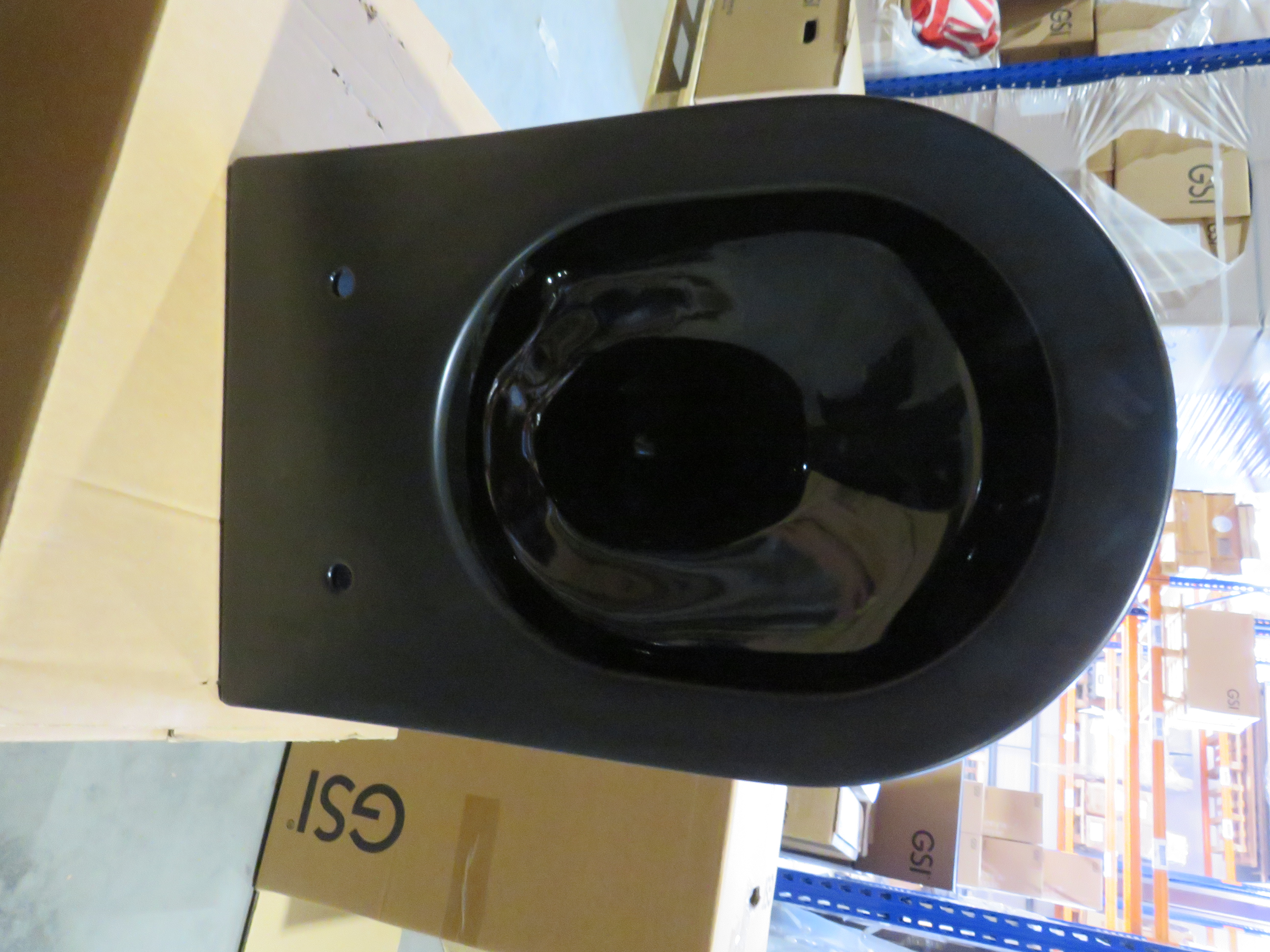 УЦЕНКА. Унитаз подвесной безободковый GSI PURA  881526_УЦ/4   550 мм х 360 мм, с Swirlflush, для крепежа FISR2, чёрный матовый Ardesia / Дефект: Неровности эмали и краски