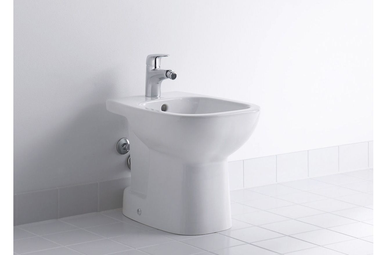 Напольное биде Duravit D-Code 22381000002 с переливом, с креплением, белое